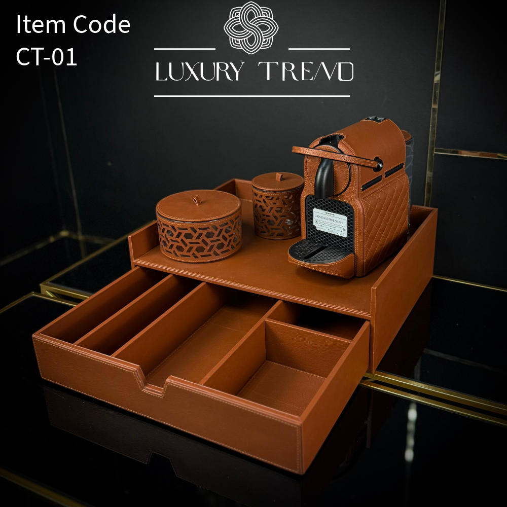 صينية جلد مع ماكينة قهوة اسبريسو