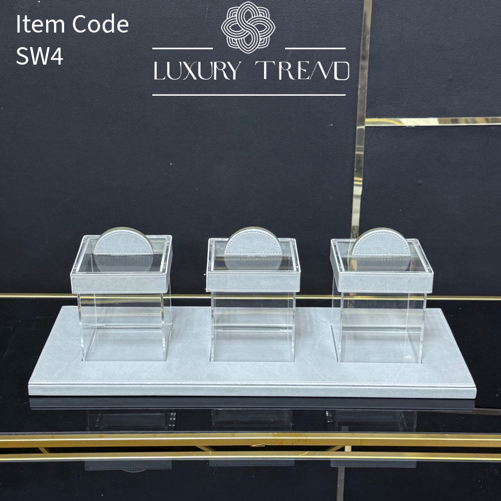 صينية جلد مع علب اكرلك لحفظ التمر والمكسرات