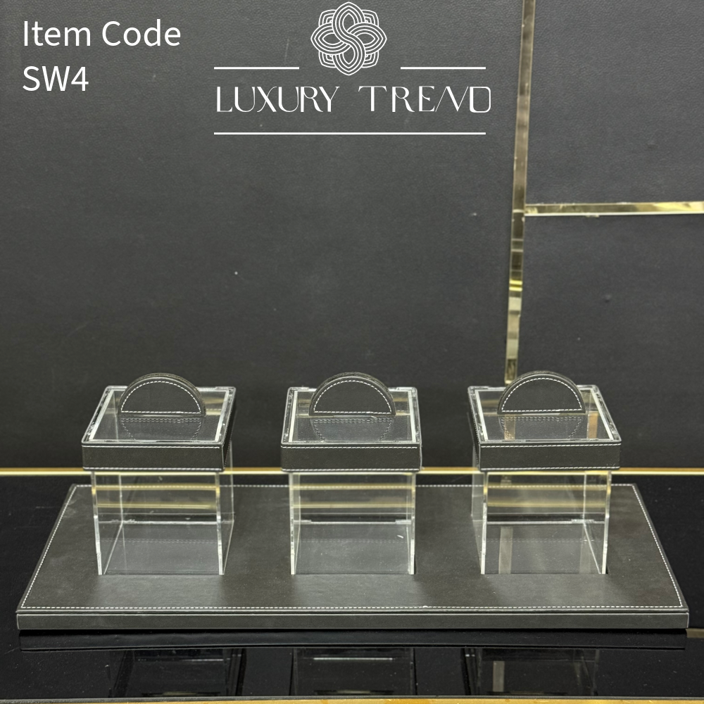 صينية جلد مع علب اكرلك لحفظ التمر والمكسرات