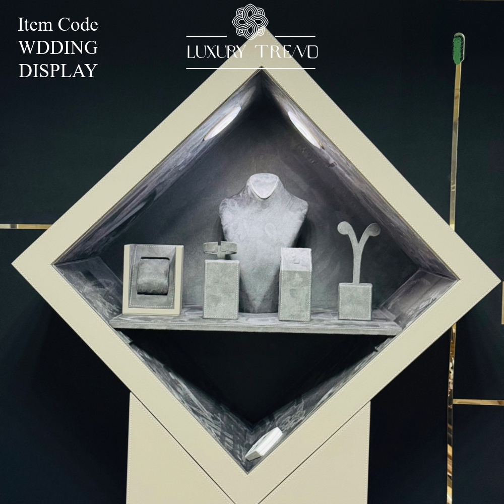 ستاند لعرض المجوهرات بتصميم مميز
