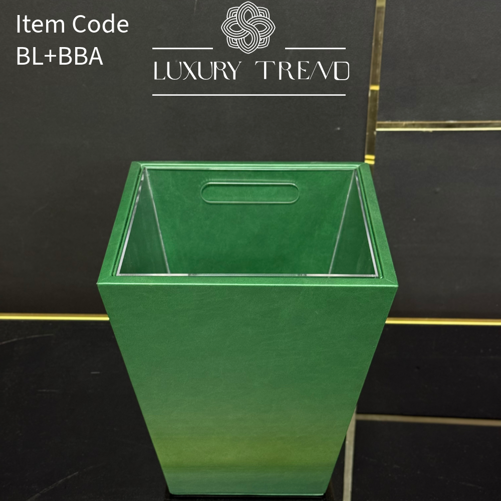 سلة مهملات جلد شكل هرمي