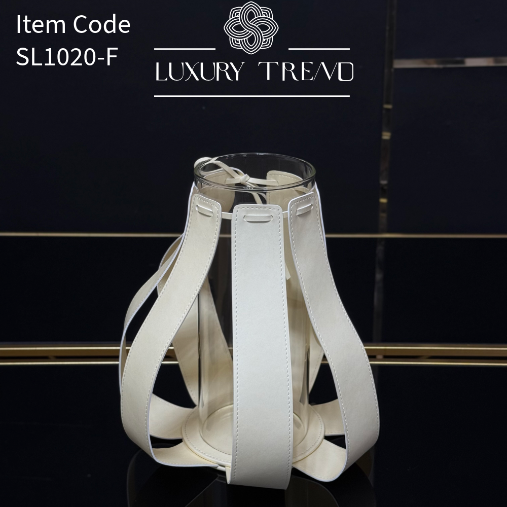 فازة ورد زجاج مع الجلد بتصميم مميز